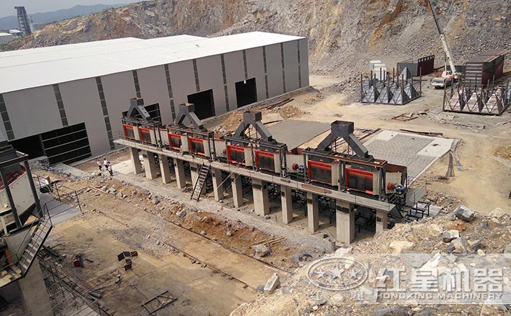 大型生产现场安装、调试现场